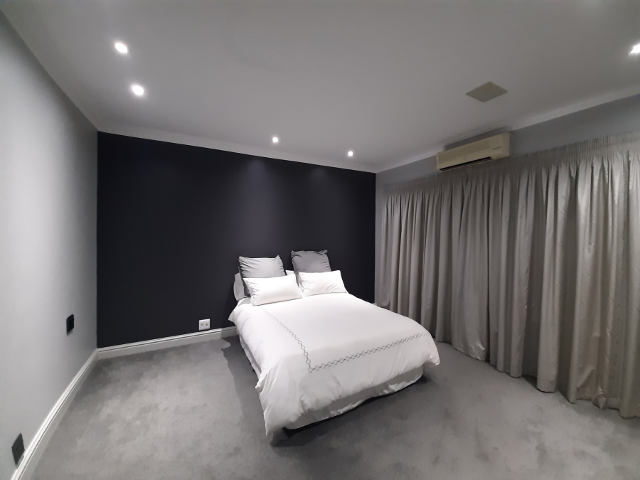4 Bedroom Property for Sale in Nahoon Valley Park Eastern Cape